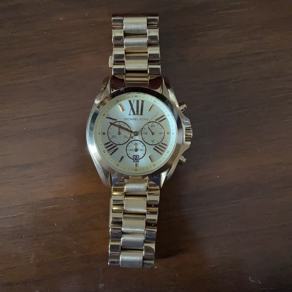Gold Michael Kors watch - Picture 2 of 3